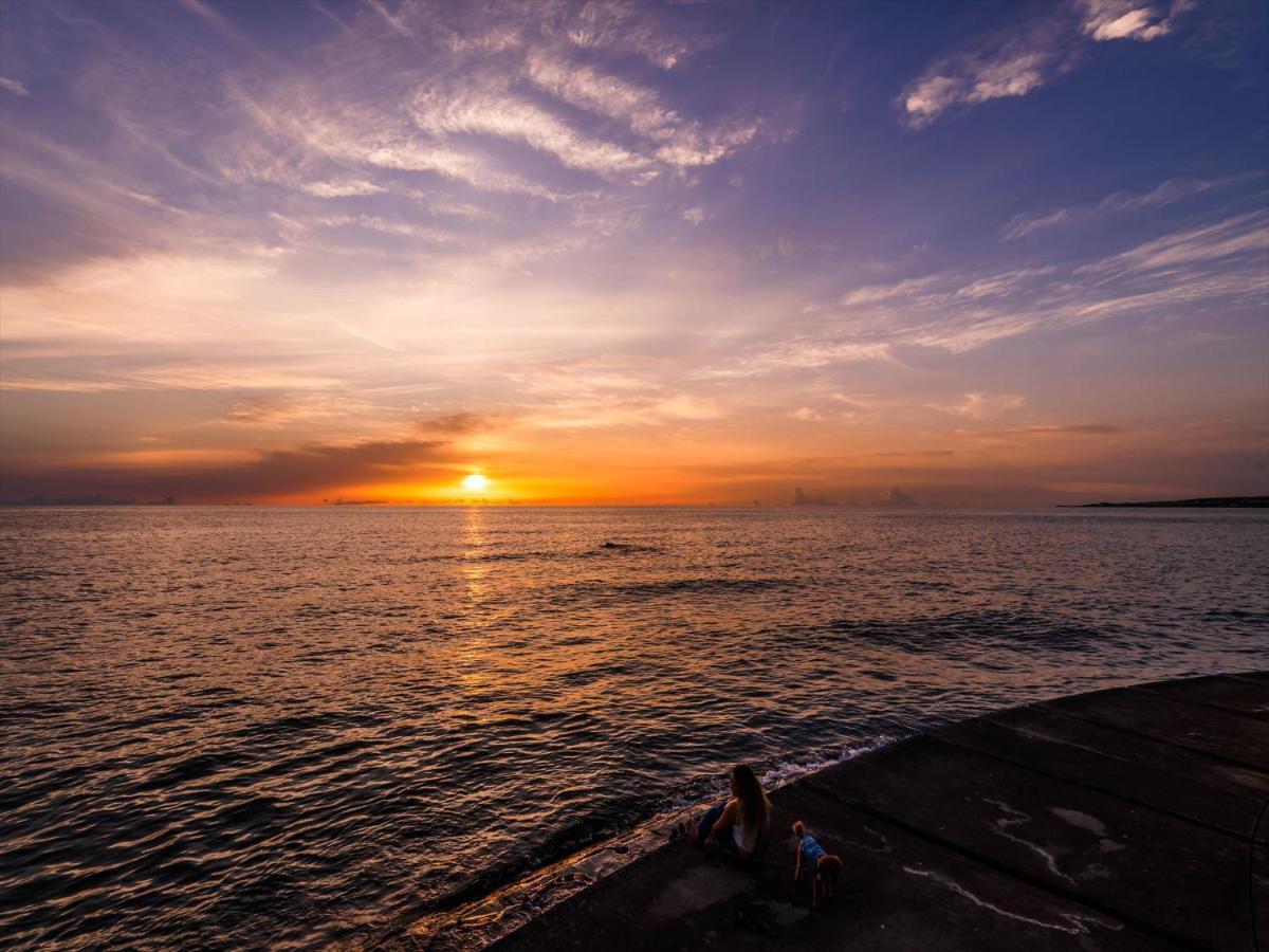 Hotel Sunset American Chatan Exterior photo